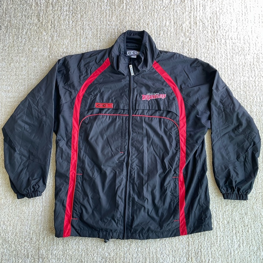 VTG CCM Las Vegas Wranglers ECHL Men’s L Old Stock Licensed Warm Up Jacket